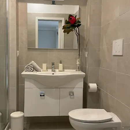 Maresi Apartment *